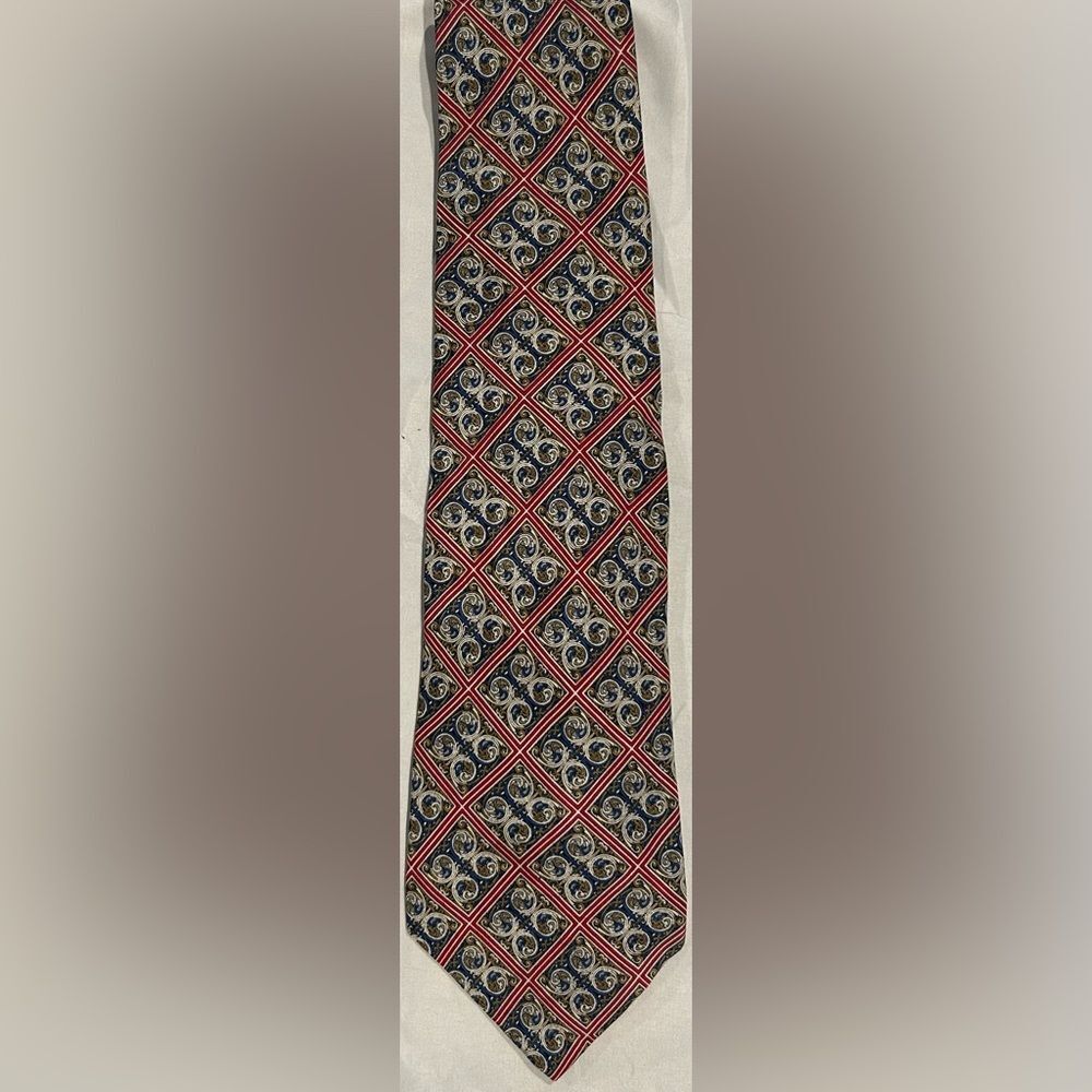 Silk necktie - Picture 2 of 3